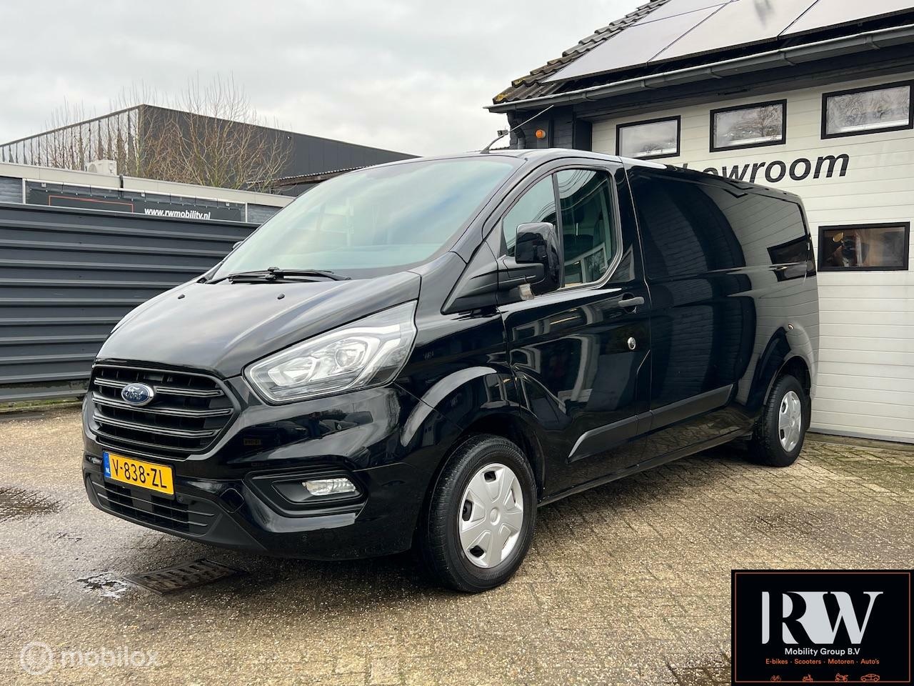 Ford Transit Custom - 300 2.0 TDCI L2H1 Limited 300 2.0 TDCI L2H1 Limited - AutoWereld.nl