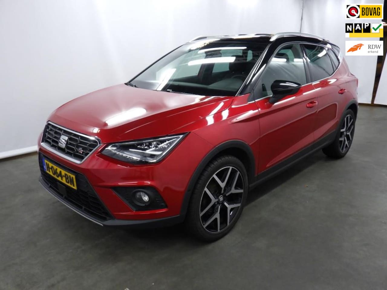 Seat Arona - 1.0 TSI FR Business IntenseL+led+Vitrual+Navi+camera+18"lmv+stoel-verwarming = TOP UITVOER - AutoWereld.nl