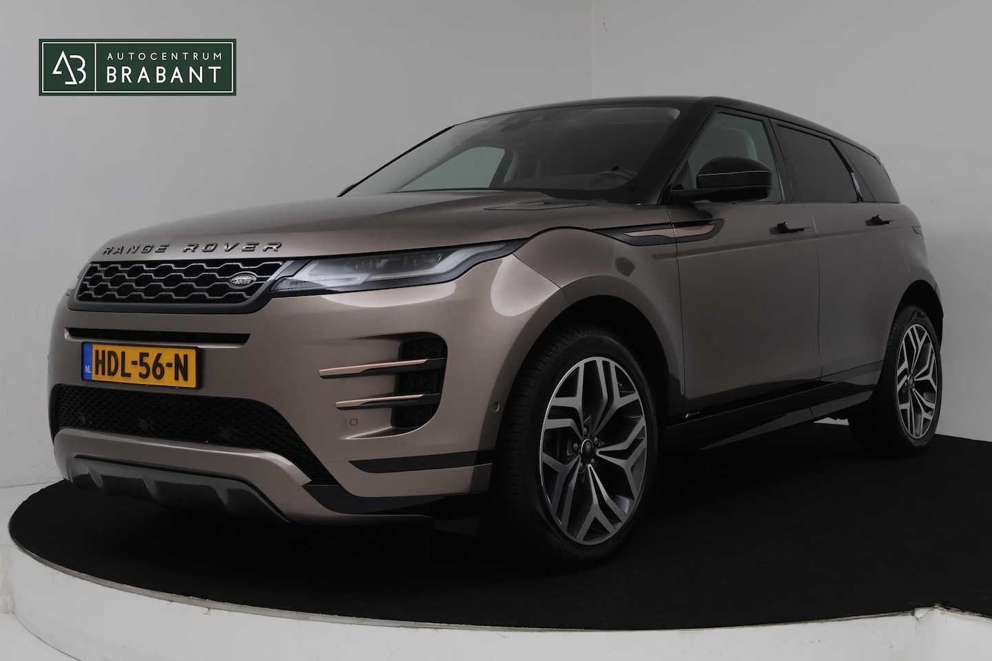 Land Rover Range Rover Evoque - 2.0 P200 AWD R-Dynamic SE (NAVI, TREKHAAK AF, CAMERA, STOELVERWARMING, 1 EIG, DEALER ONDER - AutoWereld.nl