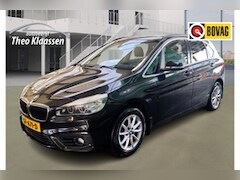 BMW 2-serie Active Tourer - 220i Essential Full-Options 1e eigenaar Pano, Head up, afn haak, 96.000km NAP