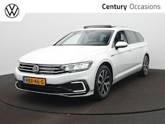 Volkswagen Passat Variant - 1.4 TSI PHEV GTE Business DSG / Panoramadak / Virtual cockpit / Stoelverwarming / Half lee