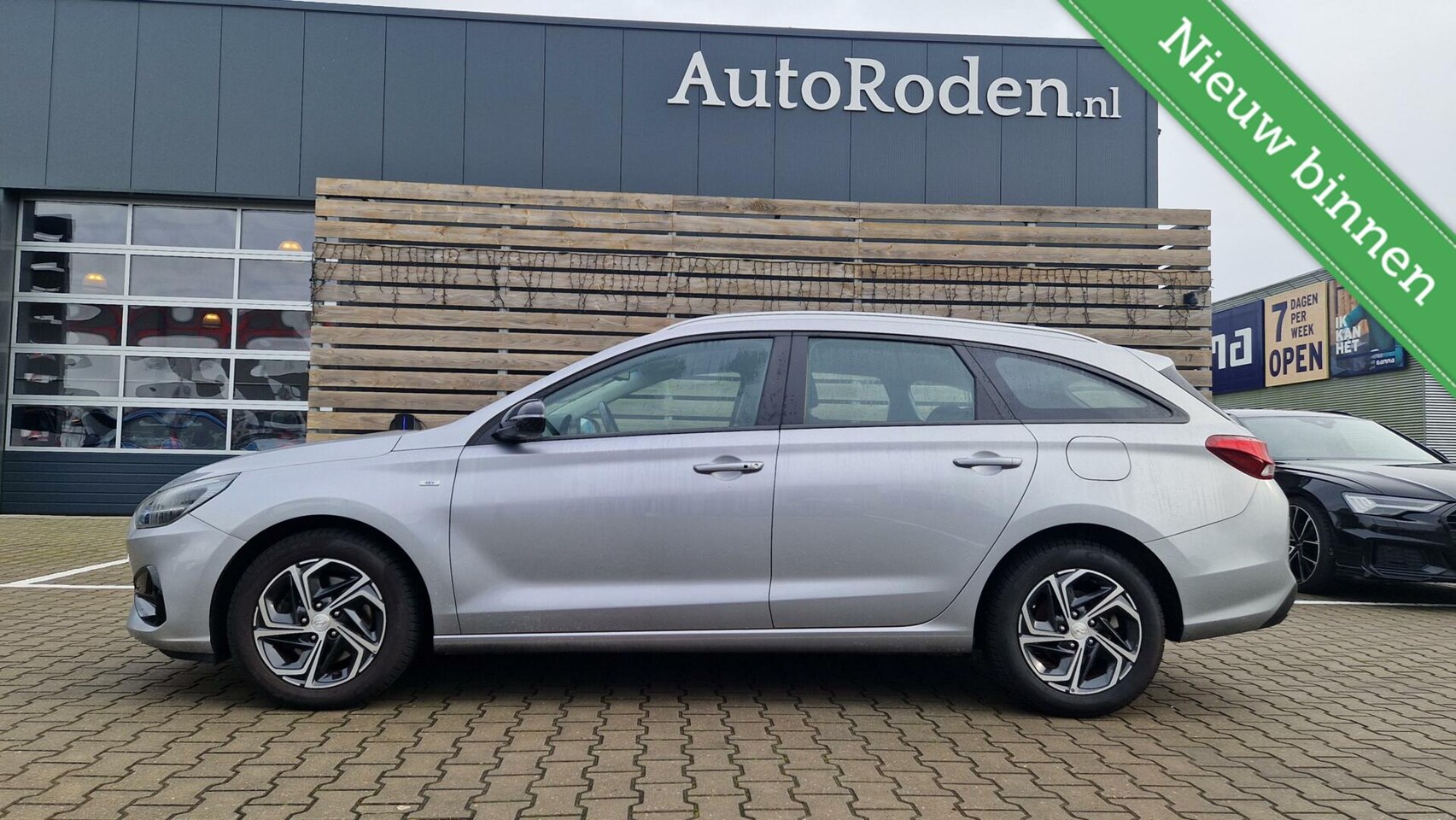 Hyundai i30 Wagon - 1.0 T-GDi MHEV Comfort Smart Station|Camera|Navi|Clima - AutoWereld.nl