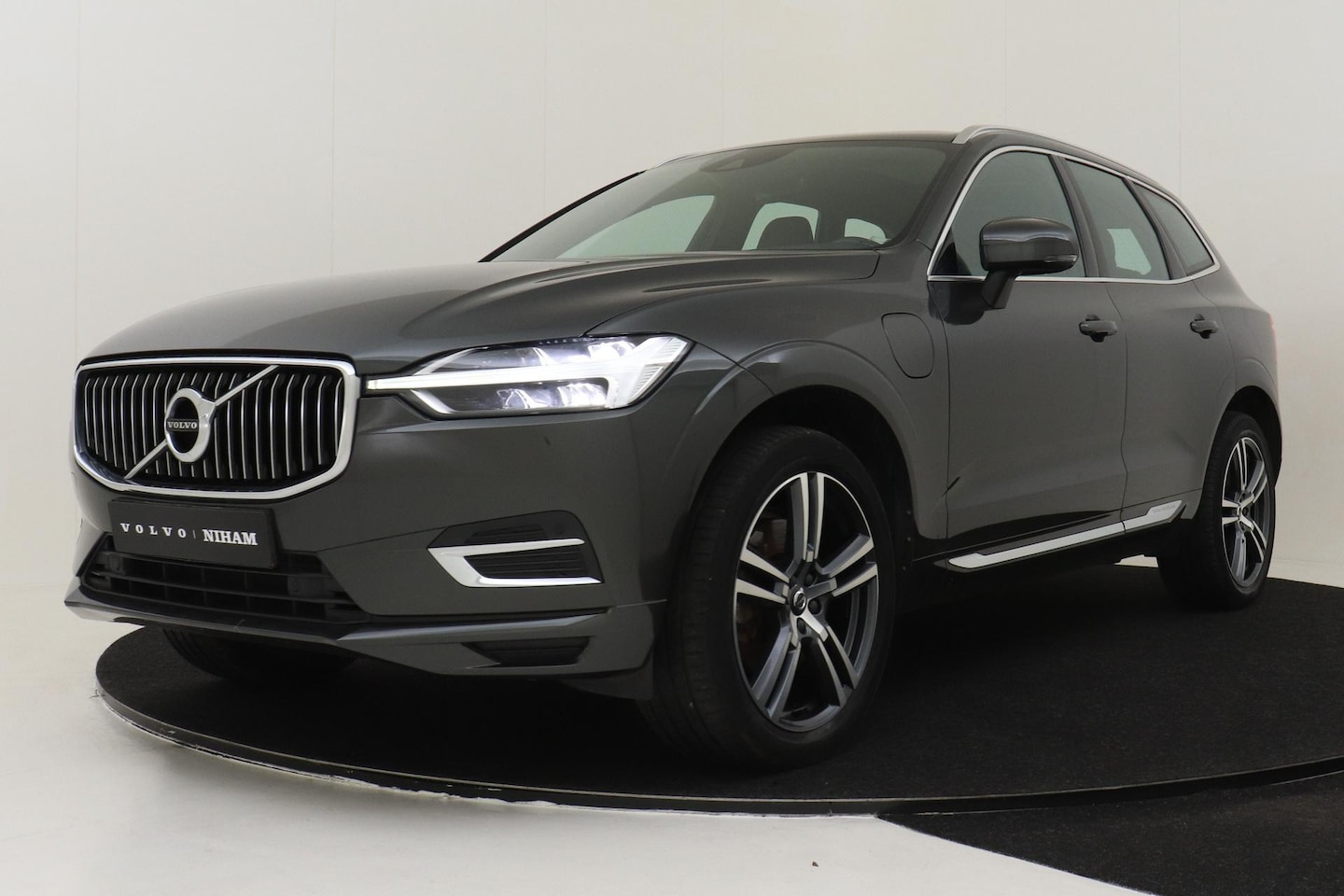 Volvo XC60 - 2.0 T8 Twin Engine AWD Inscription 2.0 T8 Twin Engine AWD Inscription - AutoWereld.nl