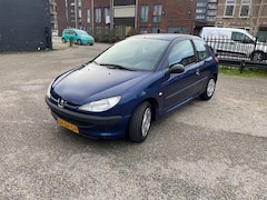 Peugeot 206 - 1.1 XR 122 DKM NAP Nw koppeling Nw APK