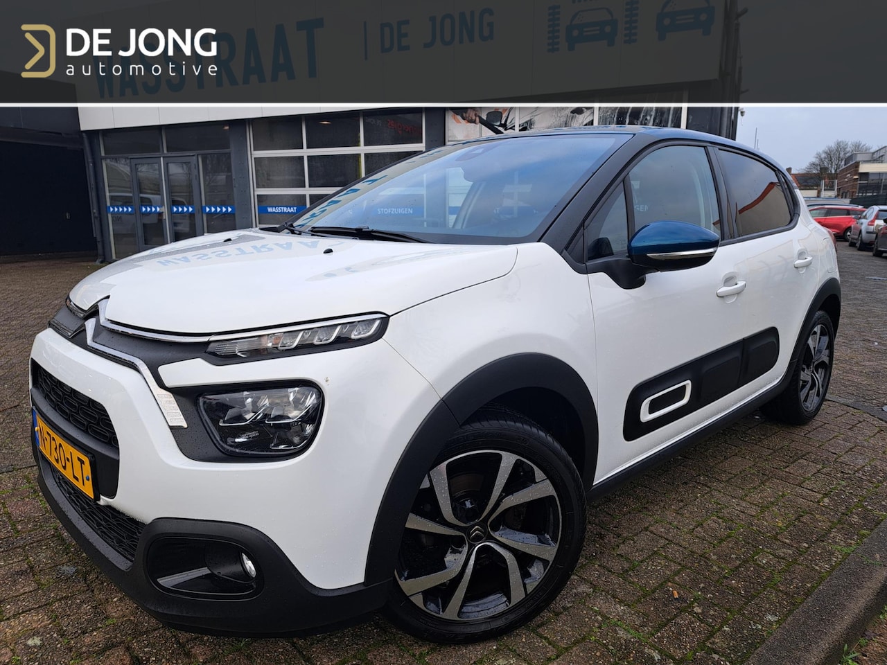 Citroën C3 - 1.2 PureTech Shine Navi/Camera/Duo-Tone/Velgen/GEEN AFLEVERKOSTEN - AutoWereld.nl