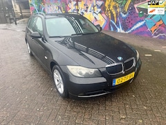 BMW 3-serie Touring - 318i digitale airco stereo sport interieur lm velgen goed rijdende auto elektrische ramen