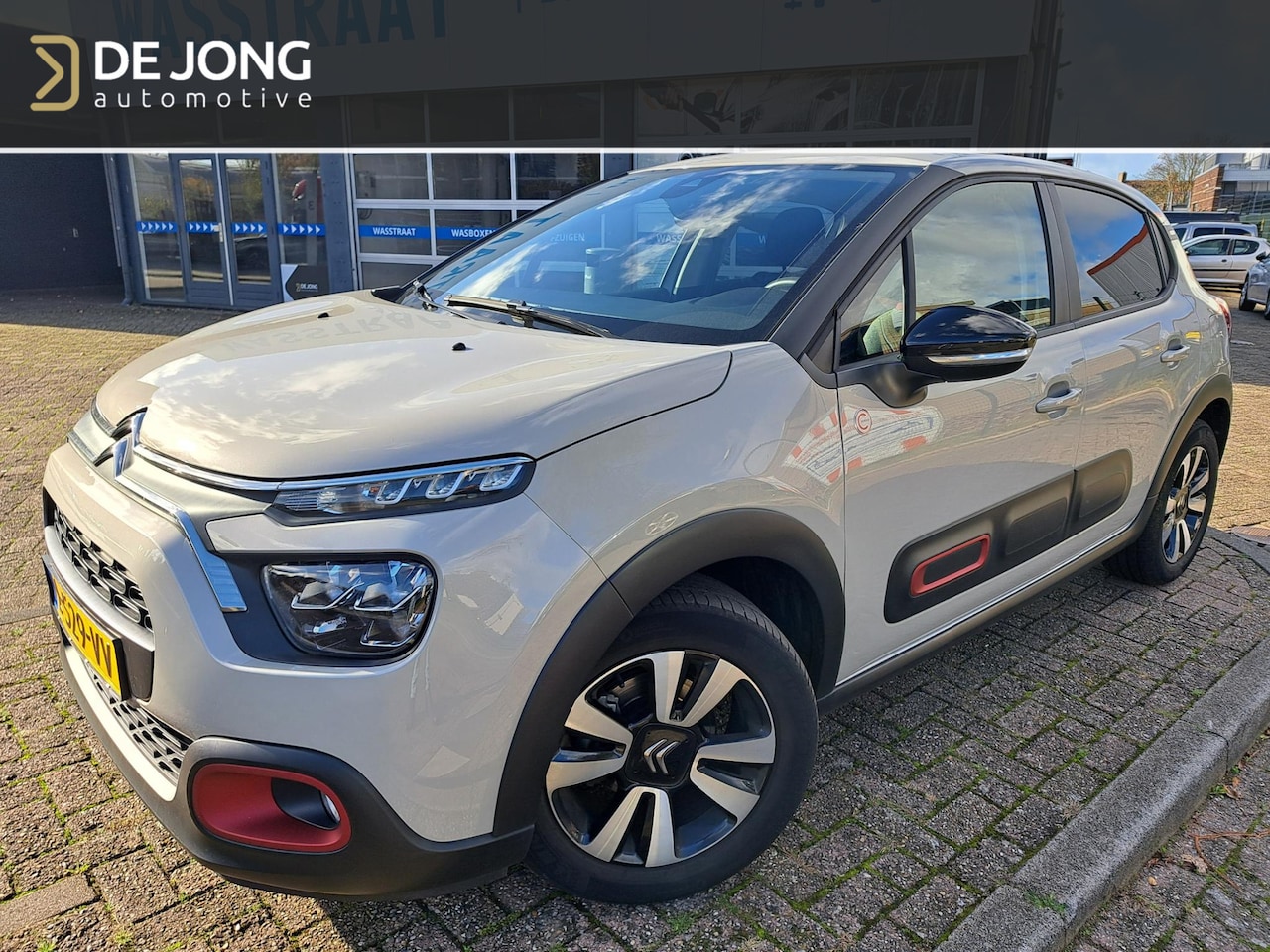 Citroën C3 - 1.2 PureTech C-Series Navi/16"Velgen/Cruise Controle/GEEN AFLEVERKOSTEN - AutoWereld.nl