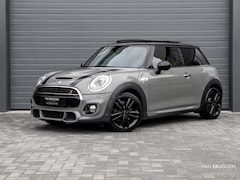 MINI Cooper S - 2.0 Chili Serious Business JCW Panoramadak