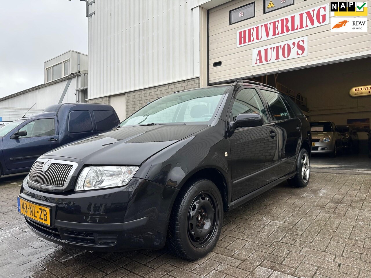 Skoda Fabia Combi - 1.4-16V Flash|Airco|Trekhaak - AutoWereld.nl