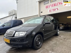 Skoda Fabia Combi - 1.4-16V Flash|Airco|Trekhaak