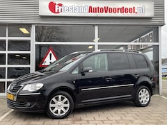 Volkswagen Touran - 1.4 TSI Highline /Automaat//Climate/Cruise/Trekhaak/Nieuwe ketting/APK 11-2025/