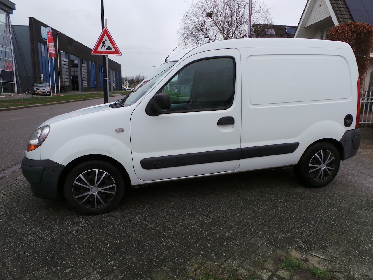 Renault Kangoo Express - 1.5 dCi 60 INRUILAUTO ZO WEG 1000 ex btw Schildersauto apk tot 30-03-2025 - AutoWereld.nl