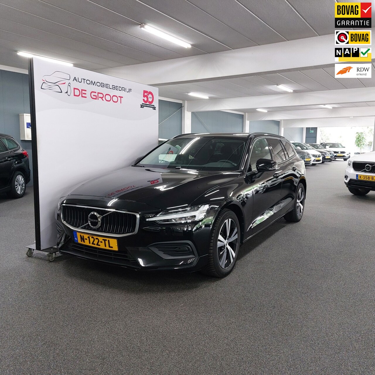 Volvo V60 - 2.0 B3 Momentum MILD HYBRID-PARK ASSIST - AutoWereld.nl