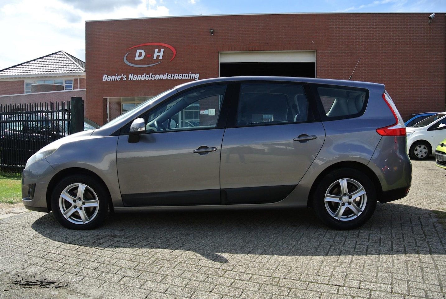 Renault Grand Scénic - 1.4 TCe Expression airco nieuwe apk inruil mogelijk nap - AutoWereld.nl