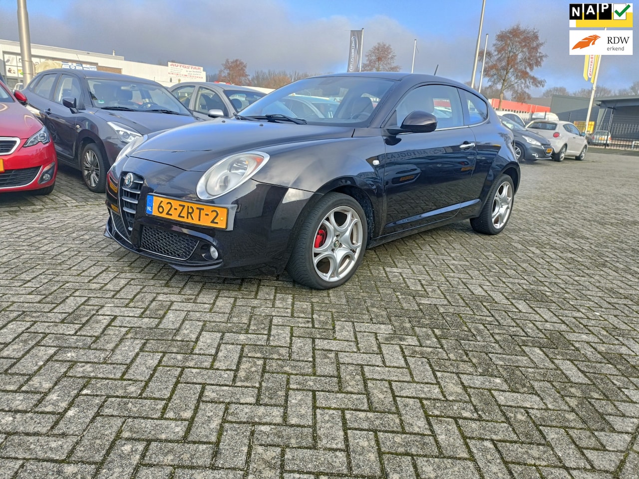 Alfa Romeo MiTo - 0.9 TURBO/CRUISCONT/LEDER/NAP - AutoWereld.nl