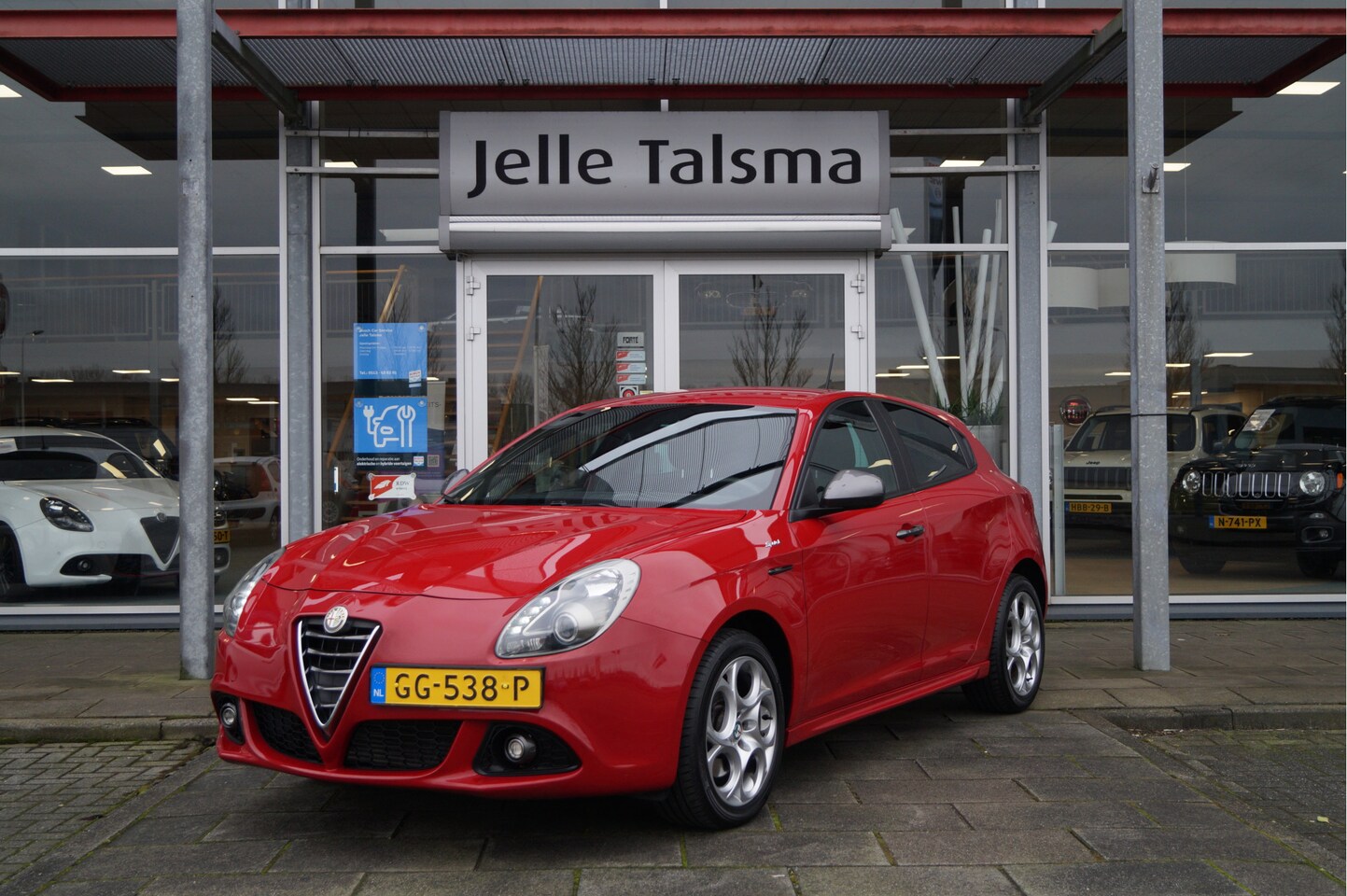 Alfa Romeo Giulietta - 1.4 T Sprint TCT Automaat | Navigatie | Climate Control | Parkeersensoren Achter - AutoWereld.nl