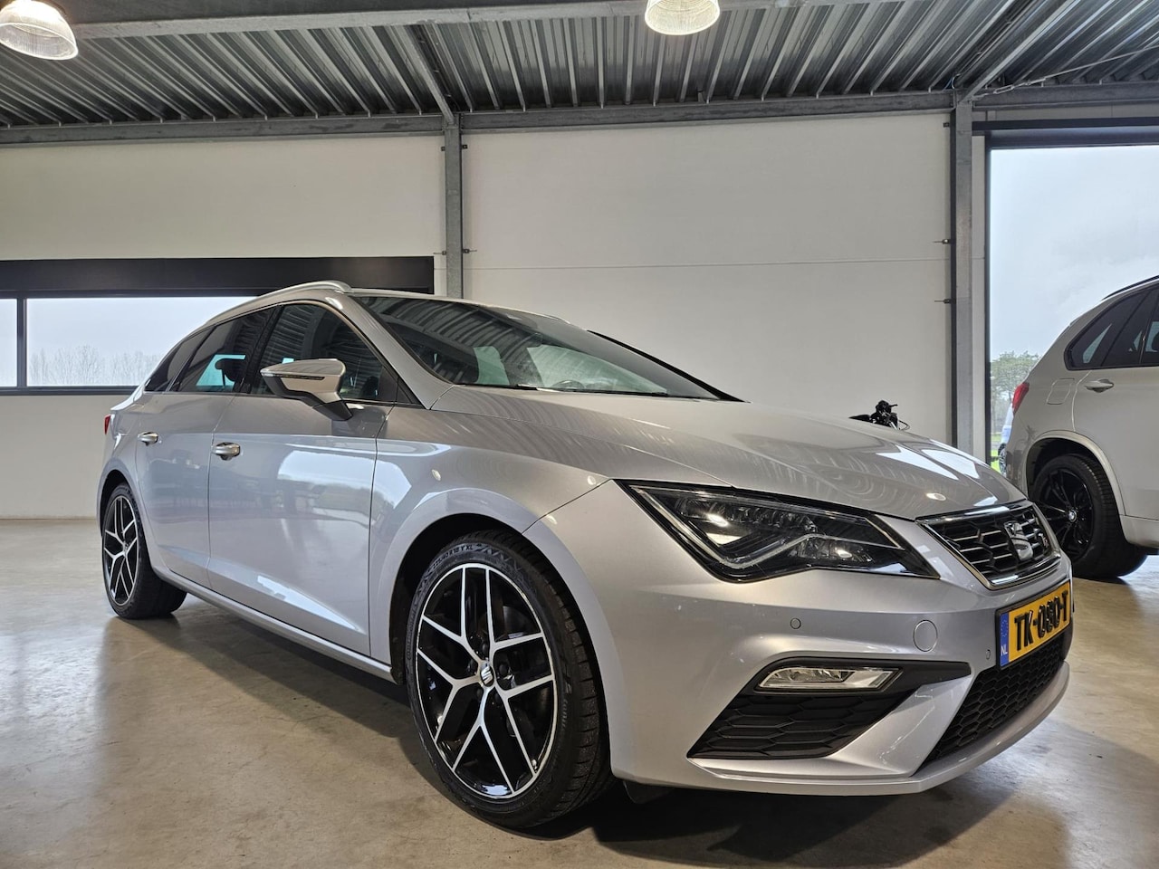 Seat Leon ST - 1.4 EcoTSI FR Business Intense 1.4 EcoTSI FR Business Intense - AutoWereld.nl