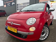 Fiat 500 - 1.0 TwinAir Lounge van 2de Eigenaar met panoramadak en airco en bluetooth telefoon