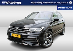 Volkswagen Tiguan - 1.5 TSI R-Line Business Advance DSG Automaat Panoramadak / Navigatie / R-Line / Trekhaak /