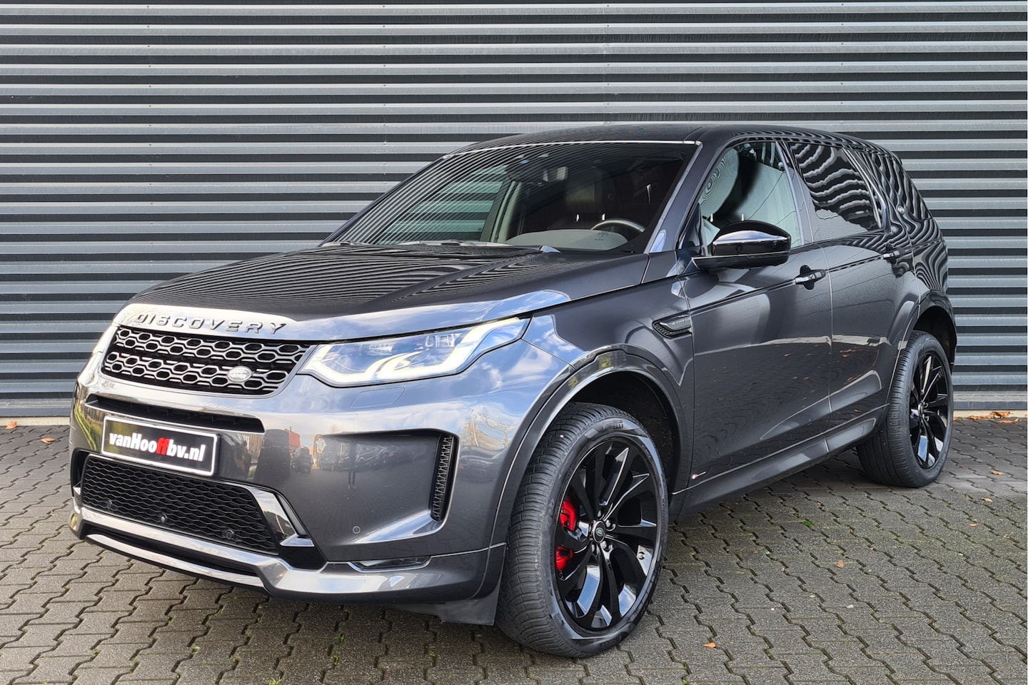 Land Rover Discovery Sport - D240 R-Dynamic SE -Standkachel-Trekhaak - AutoWereld.nl