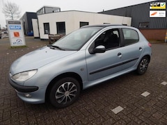 Peugeot 206 - 1.6-16V Gentry 5 DRS AUTOMAAT