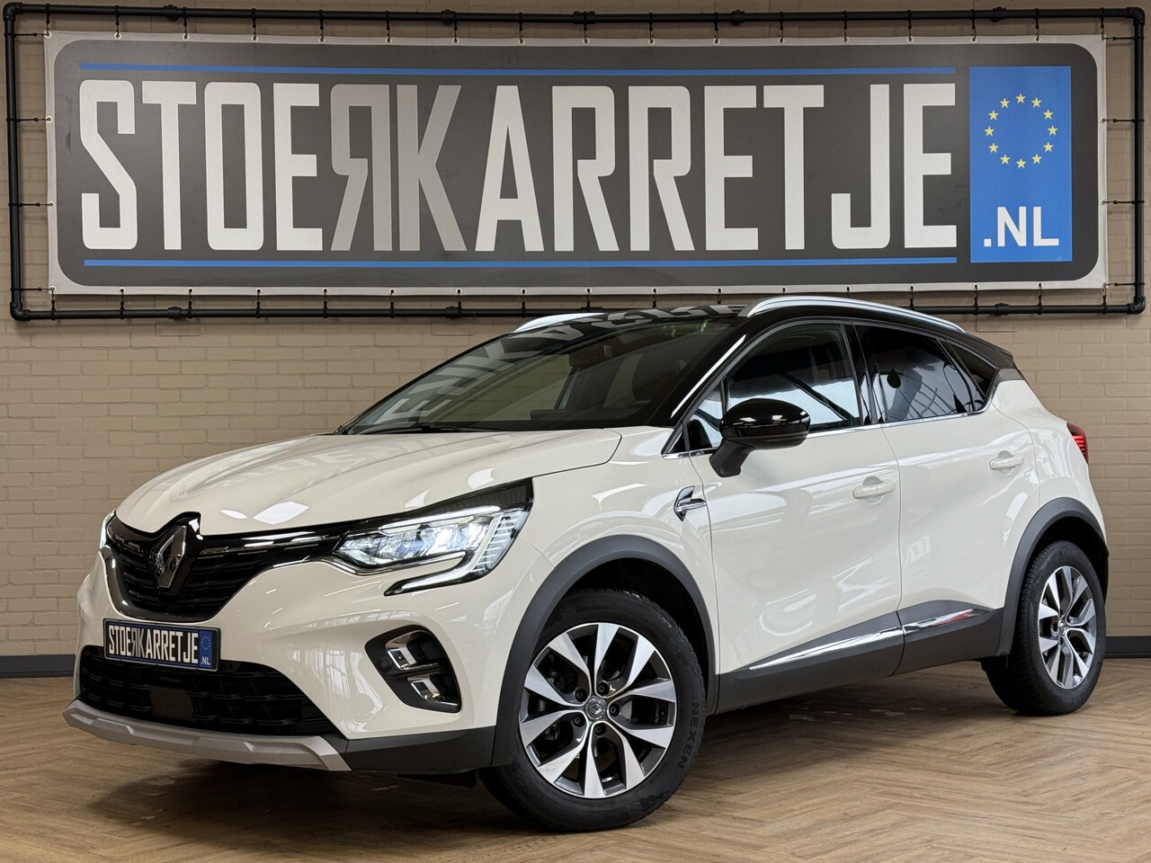 Renault Captur - 1.3 TCe 155 AUT Intens | Groot Navi | Bose | Camera | Led | Stoelverwarming | PDC V+A | Cl - AutoWereld.nl