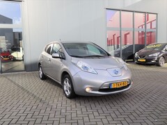 Nissan LEAF - Acenta 24 kWh Clima | Cruise Control | Stoelverwarming | Bluetooth | 16" LM-velgen |