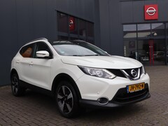 Nissan Qashqai - 1.2 N-Connecta Panorama dak | Trekhaak | Lichtmetalen velgen | Camera's | Navigatie | Crui