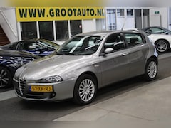 Alfa Romeo 147 - 1.6 T.Spark Business Airco, Cruise Control, Trekhaak, Stuurbekrachtiging