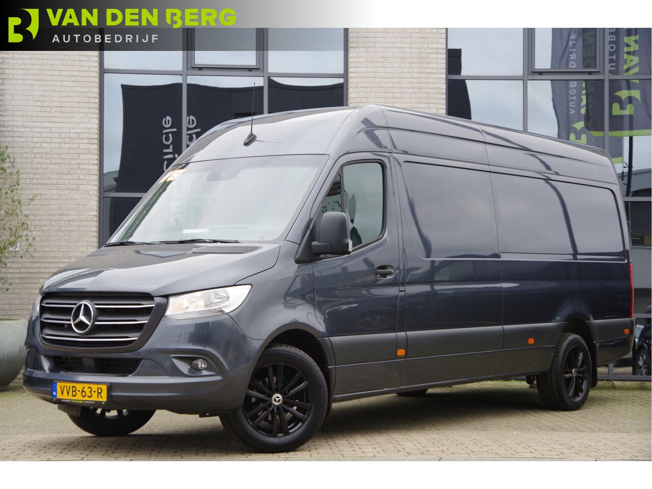 Mercedes-Benz Sprinter - 319 3.0 CDI V6 L3H2 AUT-7, LEDER, 3.5T TREKHAAK, CRUISE, MBUX, CAMERA, STANDKACHEL, CLIMA, - AutoWereld.nl