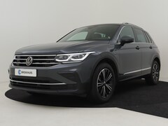 Volkswagen Tiguan - 1.4 TSI eHybrid Elegance 245pk | Trekhaak | Dodehoekdetectie | Park assist | Keyless | Nav