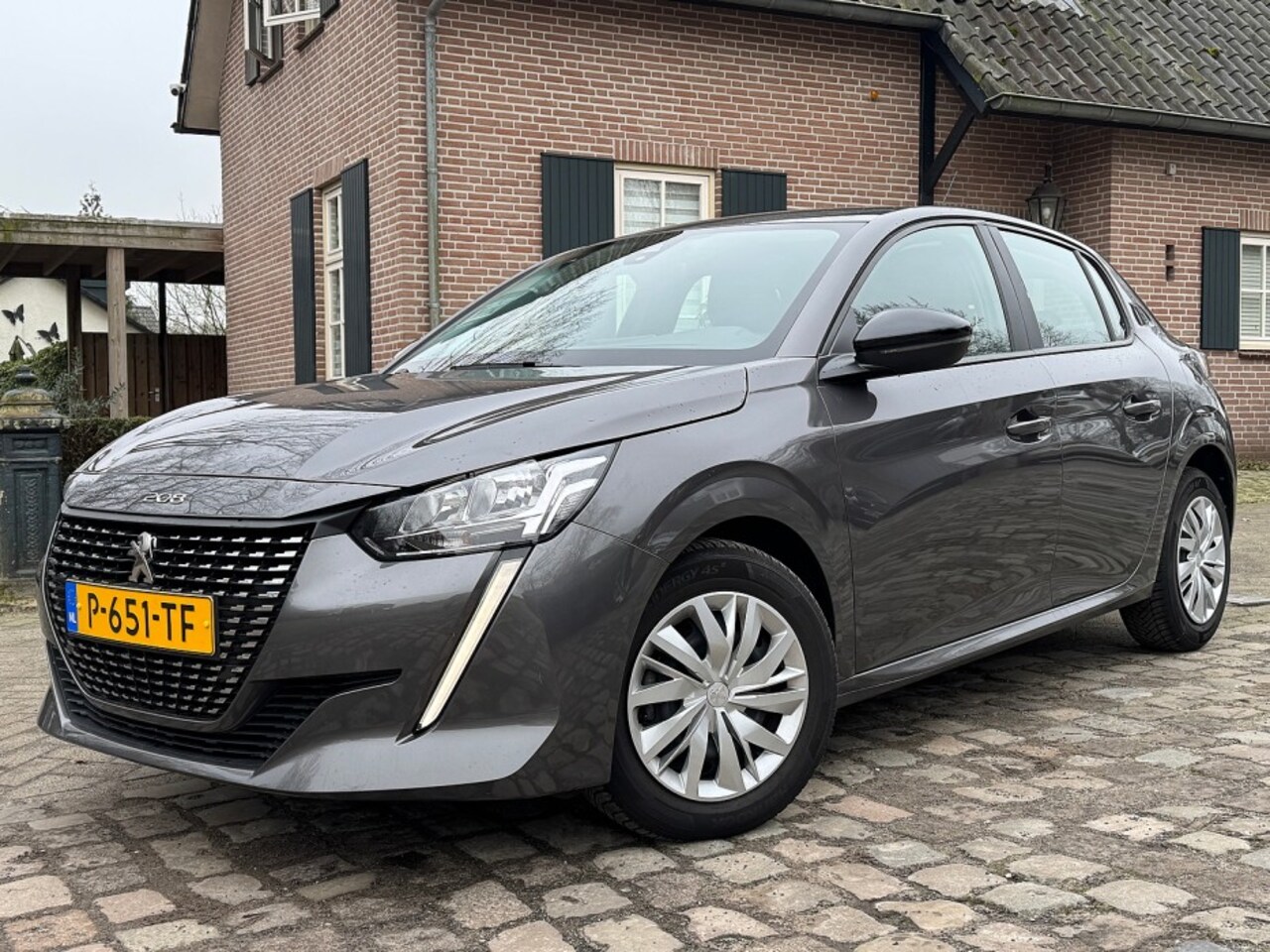 Peugeot 208 - 1.2 PureTech Active Cruise | Navi | LED | 1e eig | NIEUWSTAAT |  Géén afleverkosten. - AutoWereld.nl