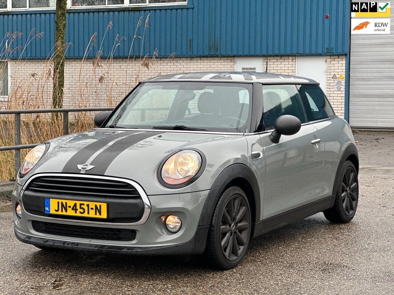 MINI One - Mini 1.5 D Business Navi! Airco! Keyless! NAP! APK! - AutoWereld.nl