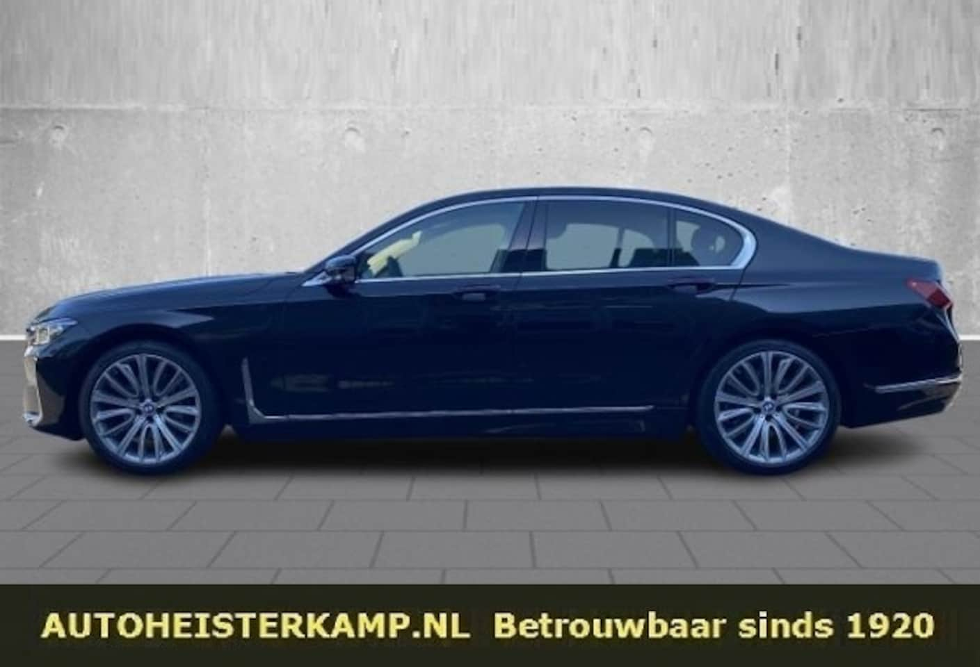 BMW 7-serie - 730d 286 PK ACC Head-Up Trekhaak Massage Soft Close 20 Inch - AutoWereld.nl