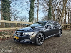 Volkswagen Passat Variant - 1.5 TSI AUT 150PK, Trekhaak, Stoelverw, Adapt.cruise