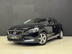 Volvo V40 - 1.6 T4 Momentum 180PK Automaat | 1e eigenaar | Goed onderhouden | Navi | Afn. trekhaak | C