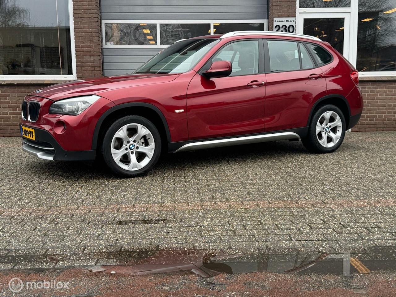 BMW X1 - sDrive18i EXE ECC-AIRCO/NAVI/STOEL.VW/TREKHAAK - AutoWereld.nl