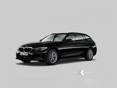 BMW 3-serie Touring - 330e Sportline | Shadow | ACC | Trekhaak | DAB | Apple Carplay | Service Incl. |