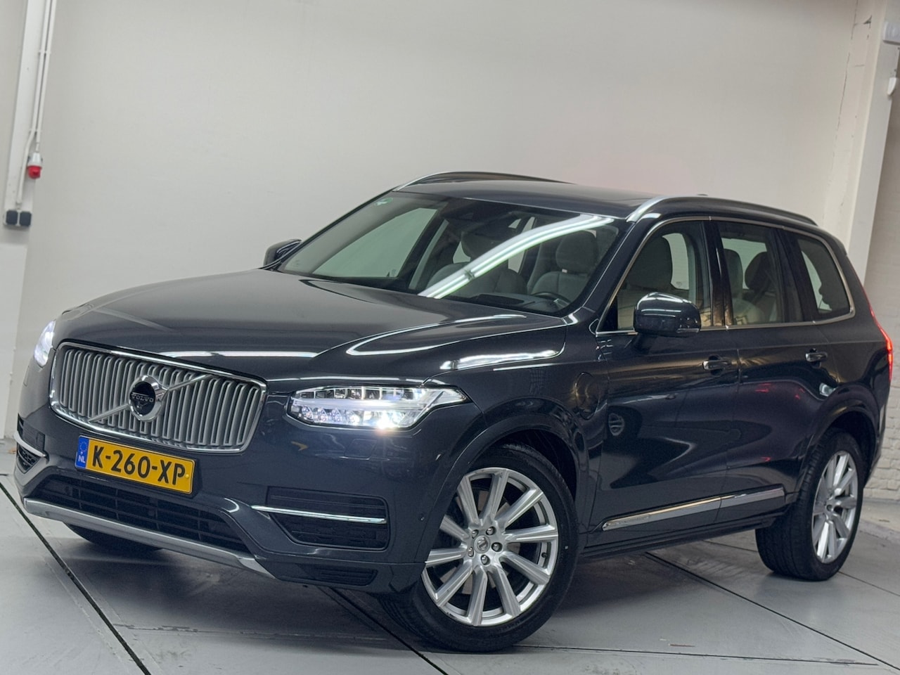 Volvo XC90 - 2.0 T8 Twin Engine AWD Inscription 2.0 T8 Twin Engine AWD Inscription - AutoWereld.nl