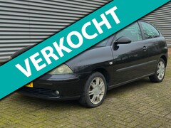 Seat Ibiza - 1.4-16V Sport 3-drs AIRCO|LM VELGEN|Lees tekst