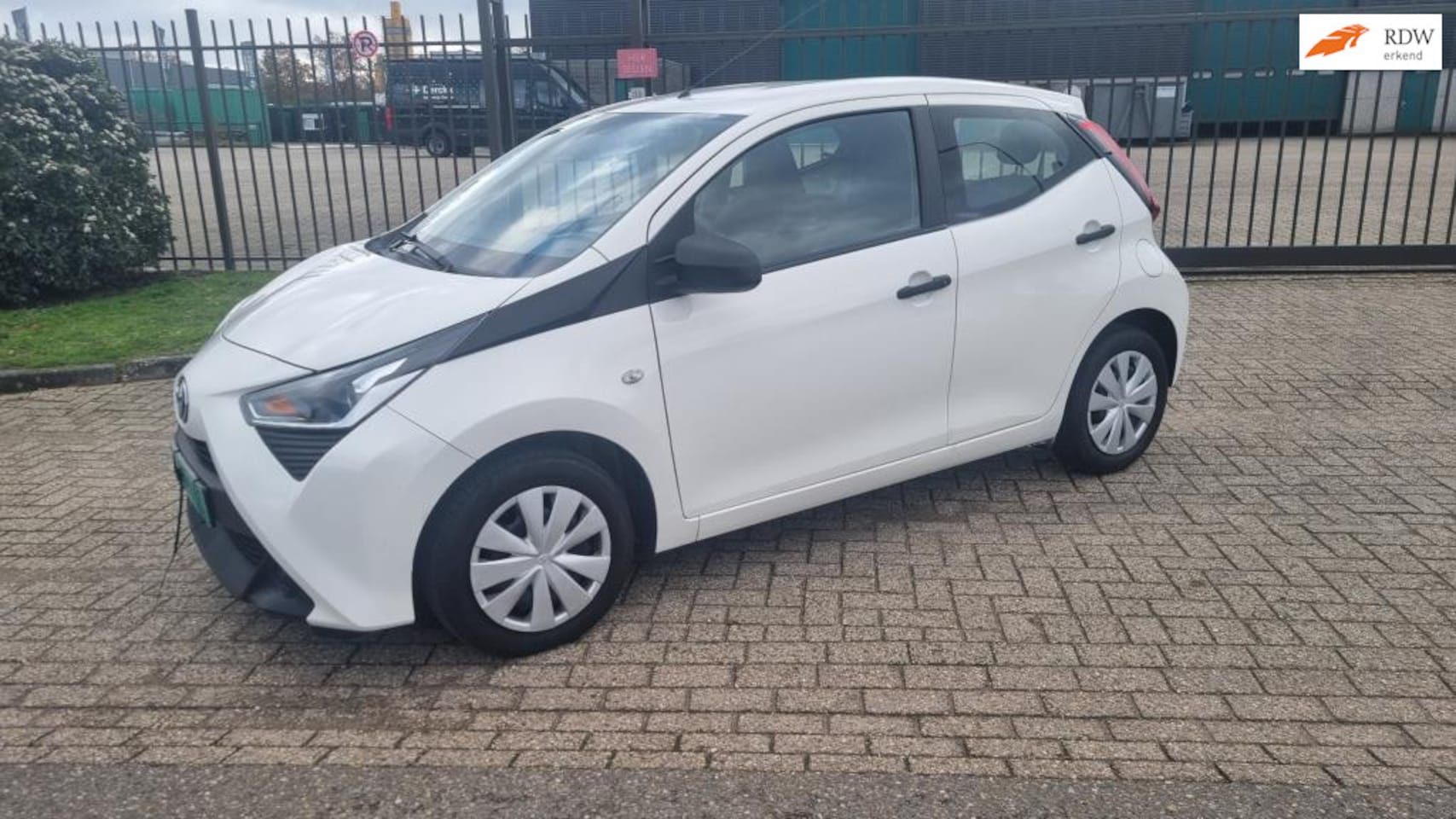 Toyota Aygo - 1.0 VVT-i x-fun 1.0 VVT-i x-fun - AutoWereld.nl