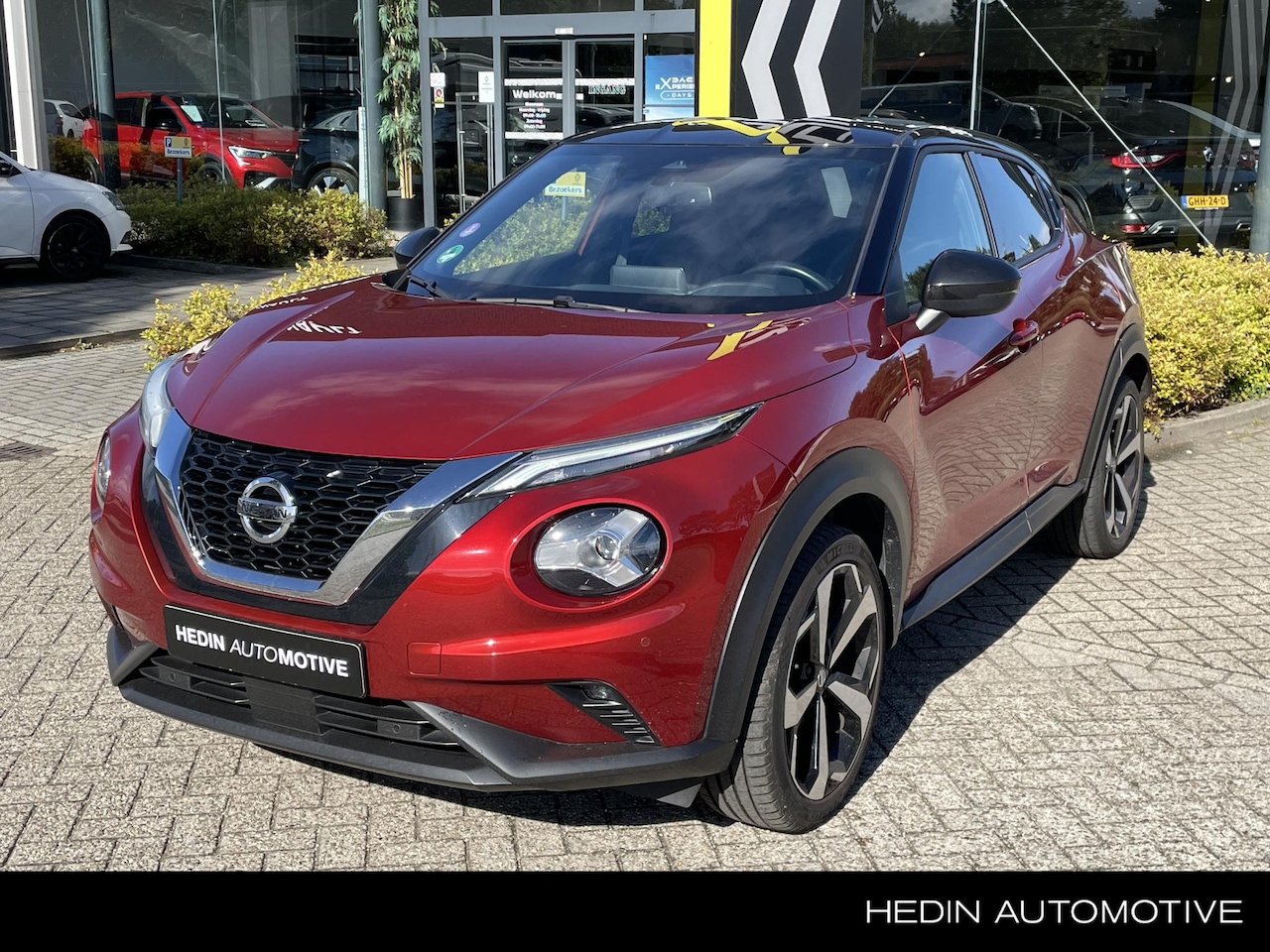 Nissan Juke - 117PK Premiere Edition AUTOMAAT "19inch Velgen, Stoel/Voorruitverwarming, Navi, Camera" - AutoWereld.nl