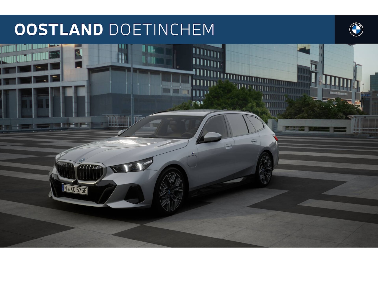 BMW 5-serie Touring - 530e M Sport Automaat / Trekhaak / Adaptieve LED / Stoelventilatie / Comfort Access / Park - AutoWereld.nl