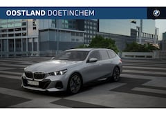 BMW 5-serie Touring - 530e M Sport Automaat / Trekhaak / Adaptieve LED / Stoelventilatie / Comfort Access / Park