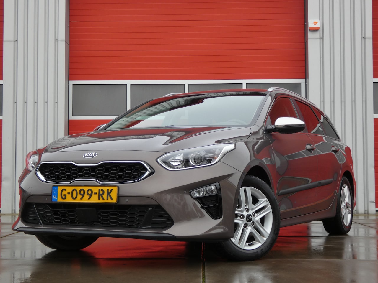 Kia Cee'd Sportswagon - Ceed 1.4 T-GDi DynamicPlusLine/ automaat/ lage km! - AutoWereld.nl