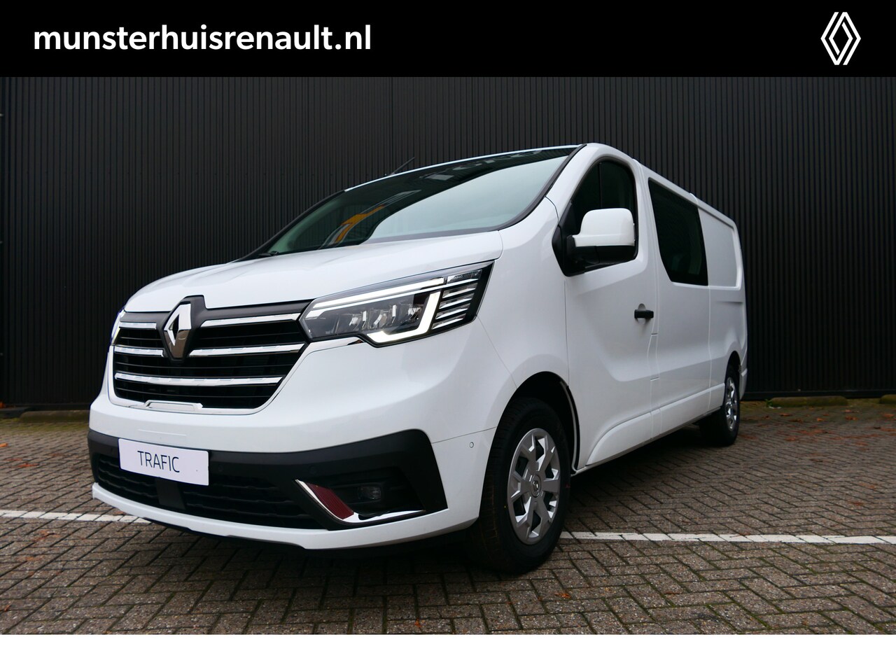 Renault Trafic - 2.0 dCi 170 T29 L2H1 DC Luxe *AUTOMAAT* - Trekhaak, navi, adaptive cruise - AutoWereld.nl