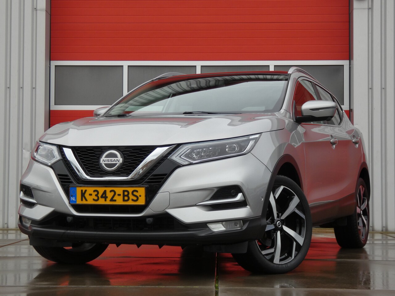 Nissan Qashqai - 1.3 DIG-T Tekna/ lage km/ compleet! - AutoWereld.nl