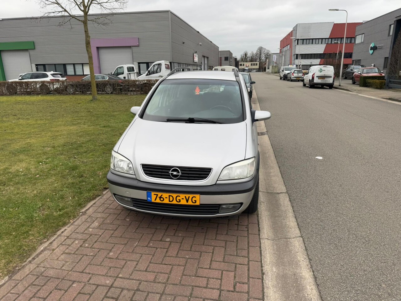 Opel Zafira - 1.8-16V Elegance 1.8-16V Elegance - AutoWereld.nl