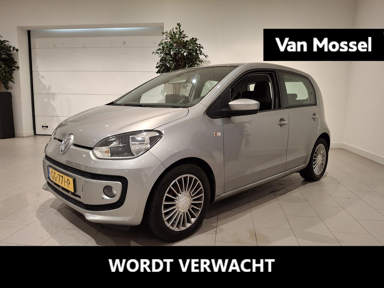 Volkswagen Up! - 1.0 high up! BlueMotion 60 PK | GERESERVEERD | 5-Deurs | Cruise Control | Parkeersensoren - AutoWereld.nl