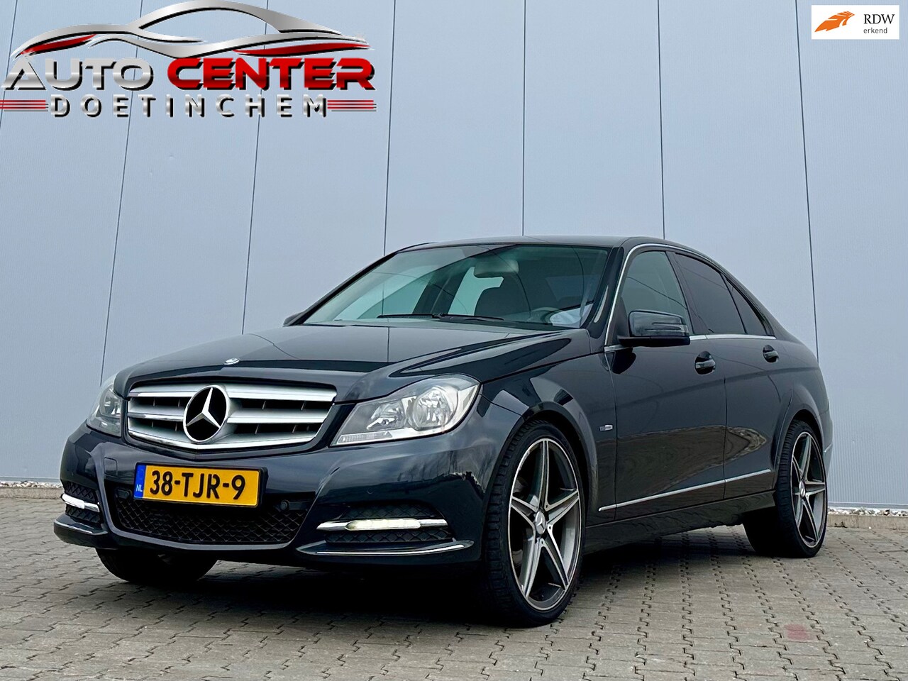 Mercedes-Benz C-klasse - 180 Amg|Bt|Navi|Led - AutoWereld.nl